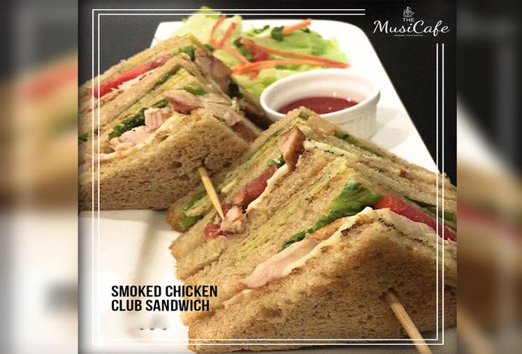 Smoked Chicken Club Sandwich